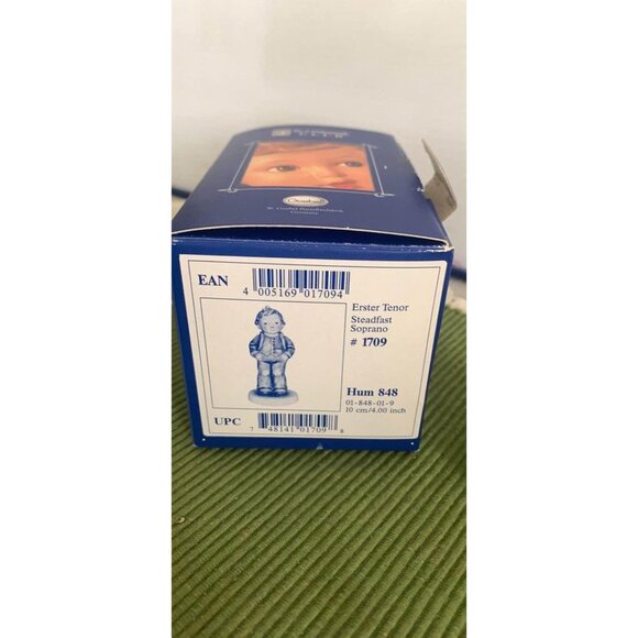 Hummel Goebel Steadfast Figure 848 with Box 4 inch tall - Picture 10 of 13